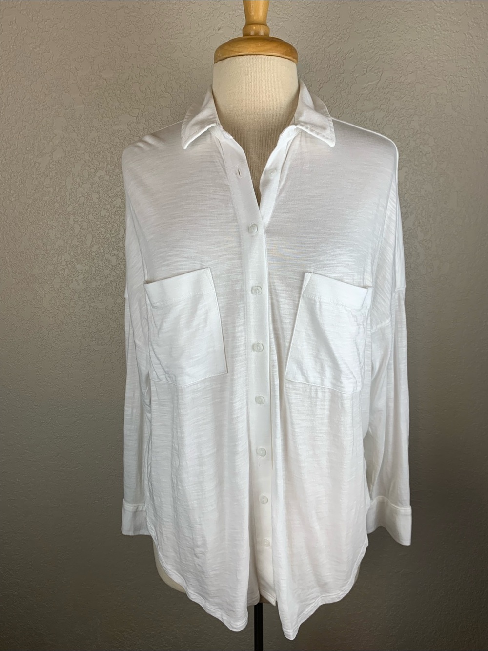 Lou & Grey LOFT White Relaxed Button-Down Shirt breezy light airy size Medium